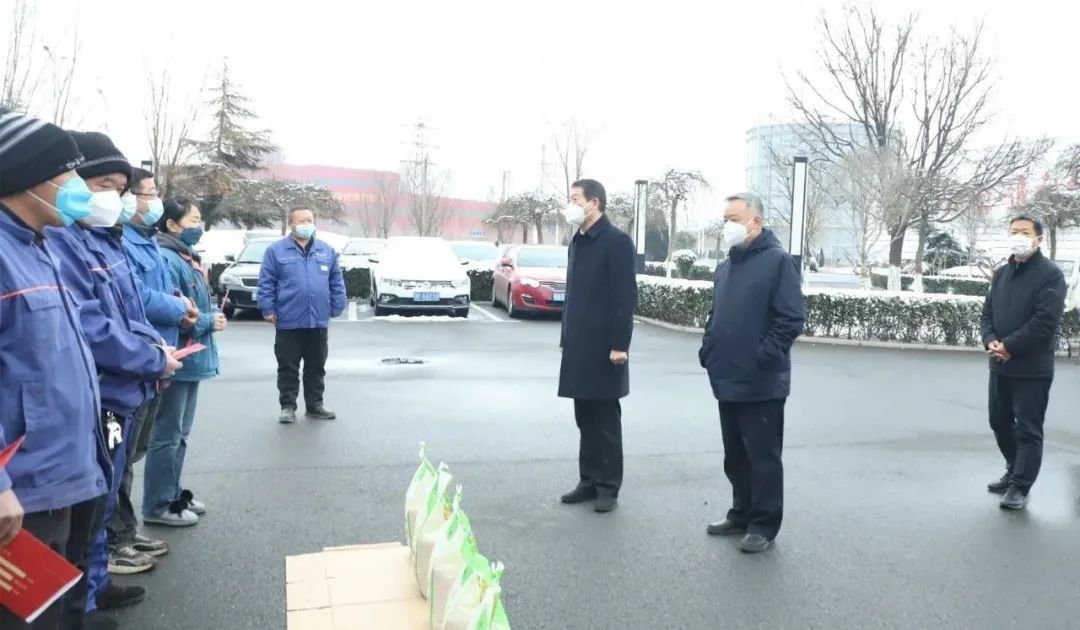 王宝玉书记到OD（中国）官方看望慰问职工和劳模李静敏